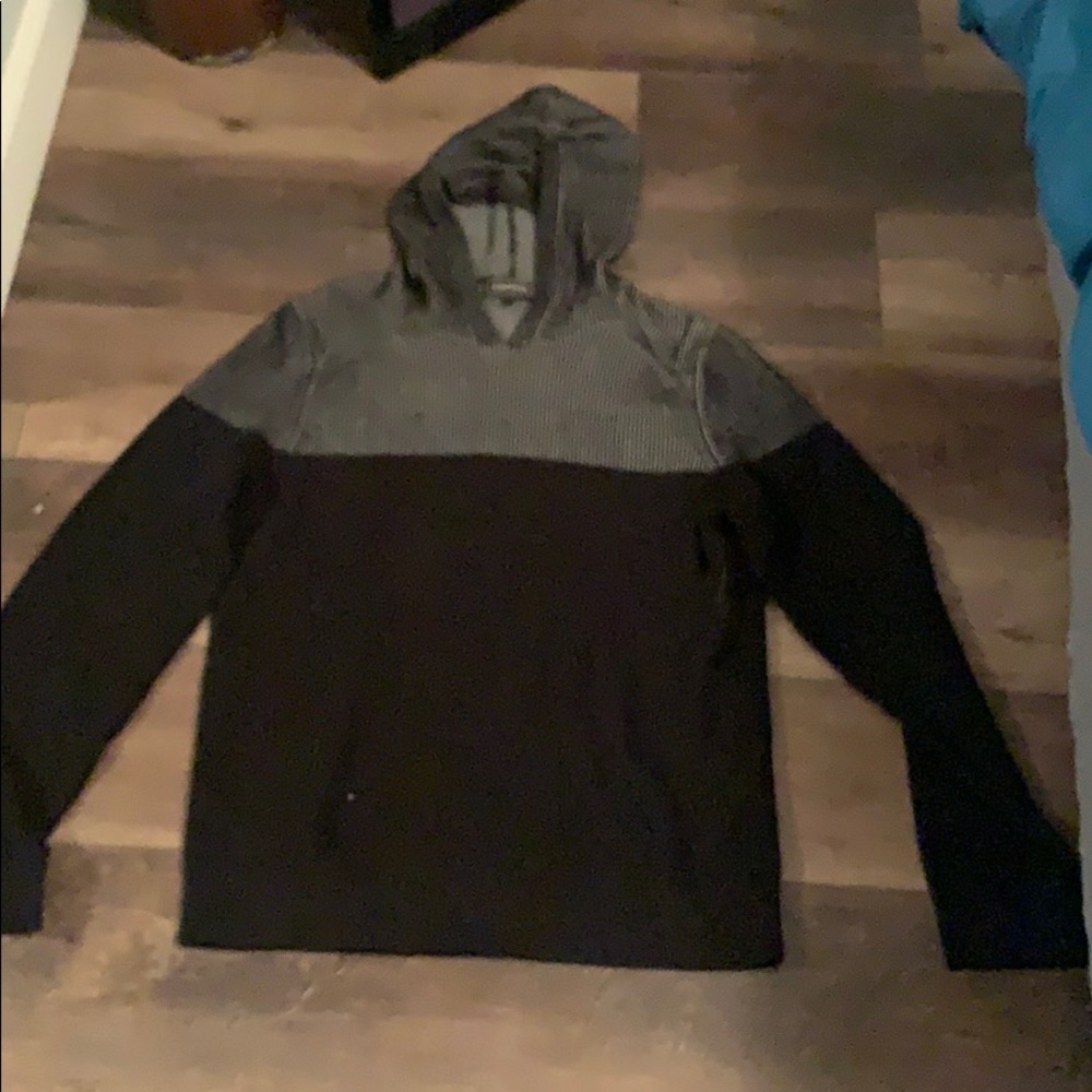 Men’s pullover sweater